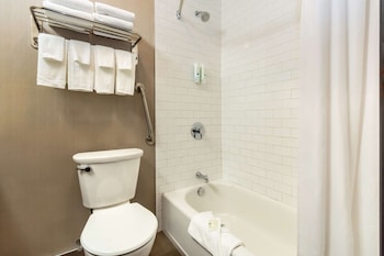 Room, 1 King Bed, Non Smoking (Upgrade)