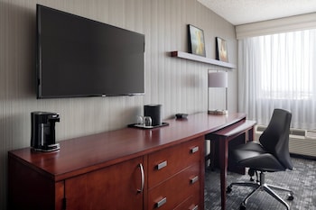 Room, 1 Queen Bed, Hearing Accessible