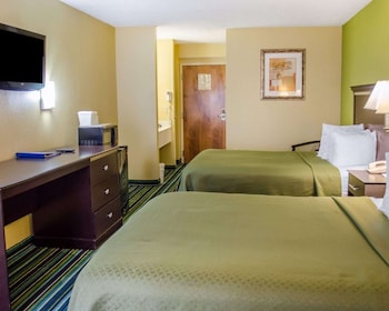Standard Room, 2 Queen Beds, Non Smoking