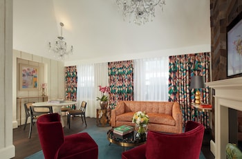 Penthouse (Suite)
