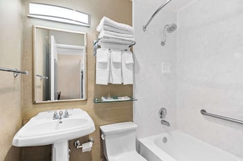Standard Room, 2 Double Beds, Non Smoking, Refrigerator & Microwave