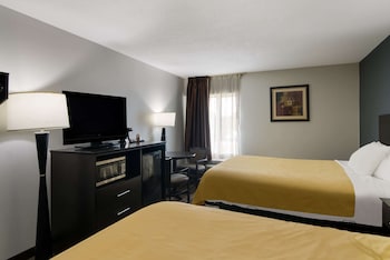 Room, 2 Queen Beds, Non Smoking