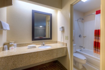Deluxe Room, 2 Queen Beds, Non Smoking