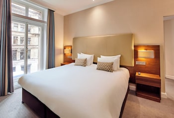 Junior Suite, 1 King Bed with Sofa bed