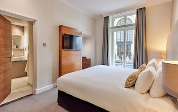 Junior Suite, 1 King Bed with Sofa bed