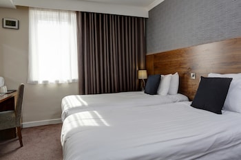 Family Room, 1 Queen Bed, Non Smoking