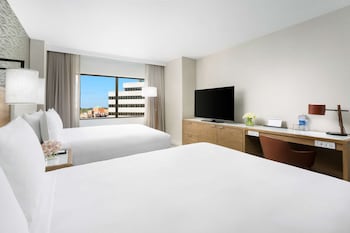 Room, 2 Queen Beds, Accessible Shower