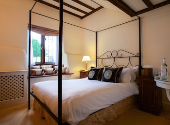 Gatehouse Suite