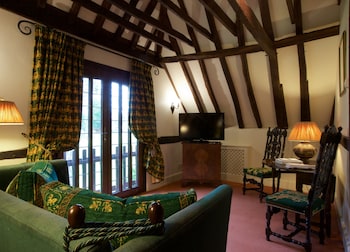 Gatehouse Suite