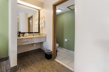 Standard Room, 2 Queen Beds, Non Smoking