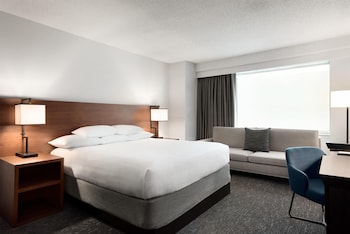 Room, 1 King Bed (High Floor)