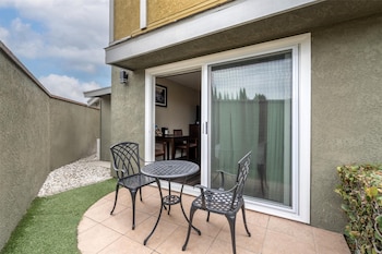 Standard Room, 2 Queen Beds, Accessible, Patio