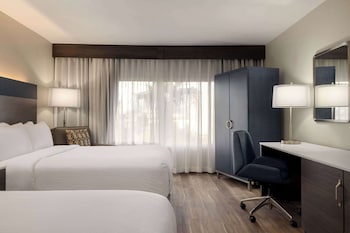 Room, 2 Double Beds, Non Smoking, Balcony