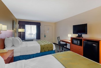 Standard Room, 2 Queen Beds, Non Smoking
