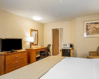 Room, 1 Queen Bed, Accessible, Non Smoking (Upgrade)