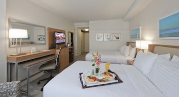 Standard Room, 2 Double Beds