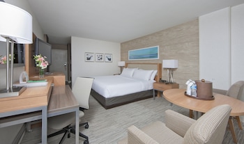 Standard Room, 1 King Bed