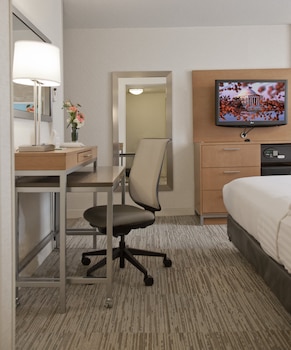 Standard Room, 1 King Bed