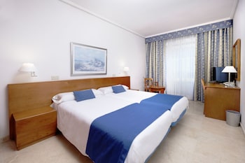 Double Room (3 adultos)