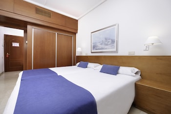 Double Room (3 adultos)