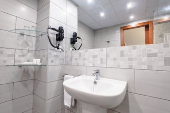 Double Room (3 adultos)