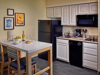 Room, 1 King Bed, Accessible (Mobility/Hearing)