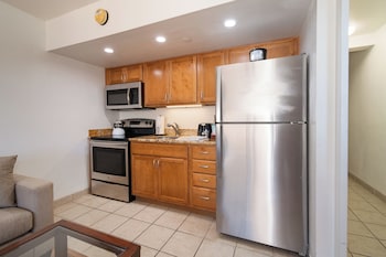 Studio, Ocean View (Unit 919)