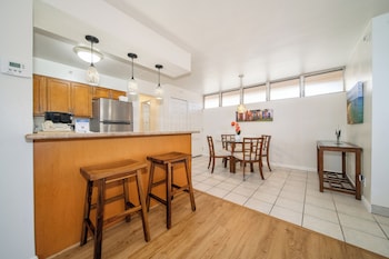 Condo, 1 Bedroom, Ocean View (Unit 415  ,1Bath)