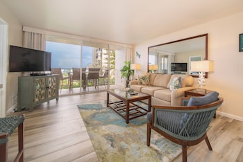 1 Bedroom, Oceanfront (Unit 207 ,1Bath)