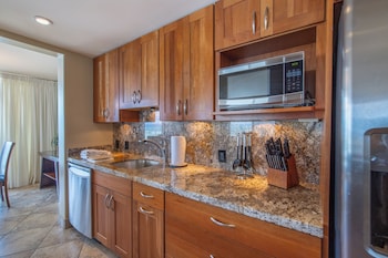 Condo, 2 Bedrooms, Oceanfront (Unit 310, 2.5 Bath)