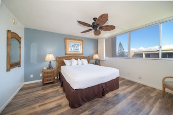 Condo, 2 Bedrooms, Partial Ocean View