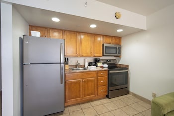 Studio, Ocean View (Unit 504)