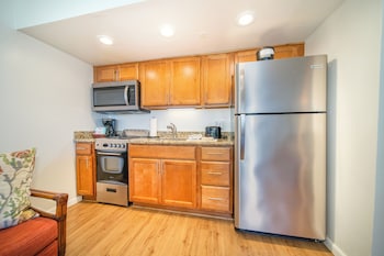 Studio, Ocean View (Unit 205)