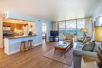 Condo, 1 Bedroom, Oceanfront (Unit 208 ,1Bath)