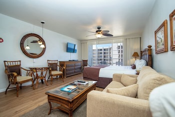 Studio, Ocean View (Unit 917)