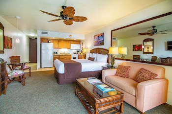 Studio, Ocean View (Unit 816)