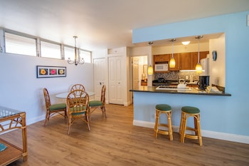 Condo, 1 Bedroom, Oceanfront (Unit 208 ,1Bath)