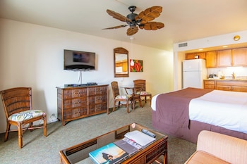 Studio, Ocean View (Unit 816)