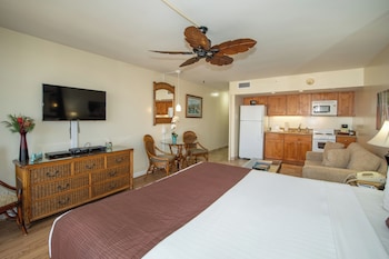Studio, Ocean View (Unit 1018)