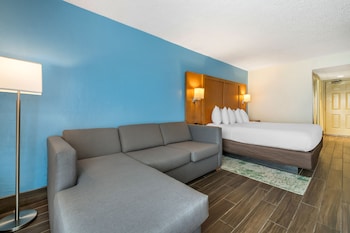 Deluxe Room, 1 King Bed with Sofa bed, Balcony, Oceanfront