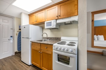 Executive Room, 2 Queen Beds, Kitchenette, Oceanfront