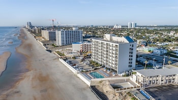 Deluxe Room, 1 King Bed with Sofa bed, Balcony, Oceanfront