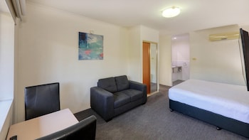 Family Room, Multiple Beds, Non Smoking