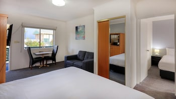 Family Room, Multiple Beds, Non Smoking
