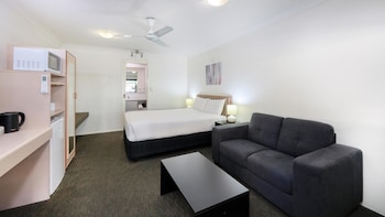 Standard Room, 1 Queen Bed, Non Smoking