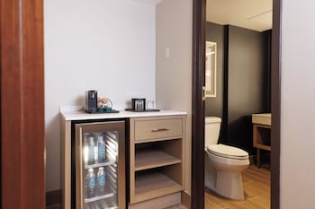 Black Diamond Floor, Executive Suite, 1 King Bed, Non Smoking, Business Lounge Access