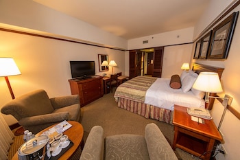 Deluxe Room, 1 King Bed, Non Smoking