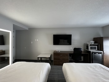 Basic Room, 2 Double Beds, Non Smoking