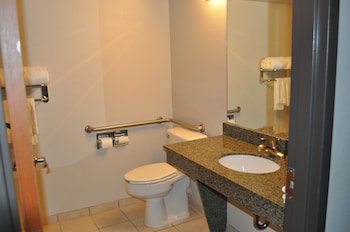 Room, 2 Queen Beds, Accessible, Non Smoking