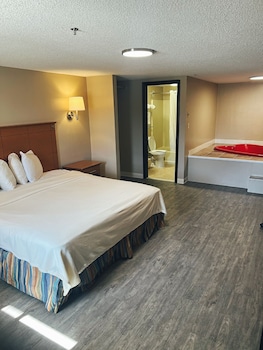 Suite, 1 King Bed, Non Smoking, Jetted Tub
